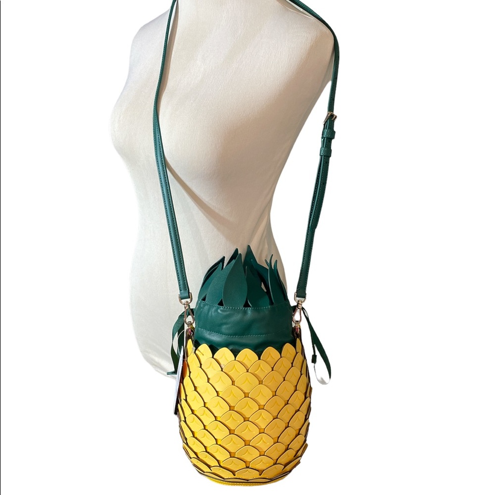 Authentic Kate Spade Pineapple Crossbody Bag New Collection 2022